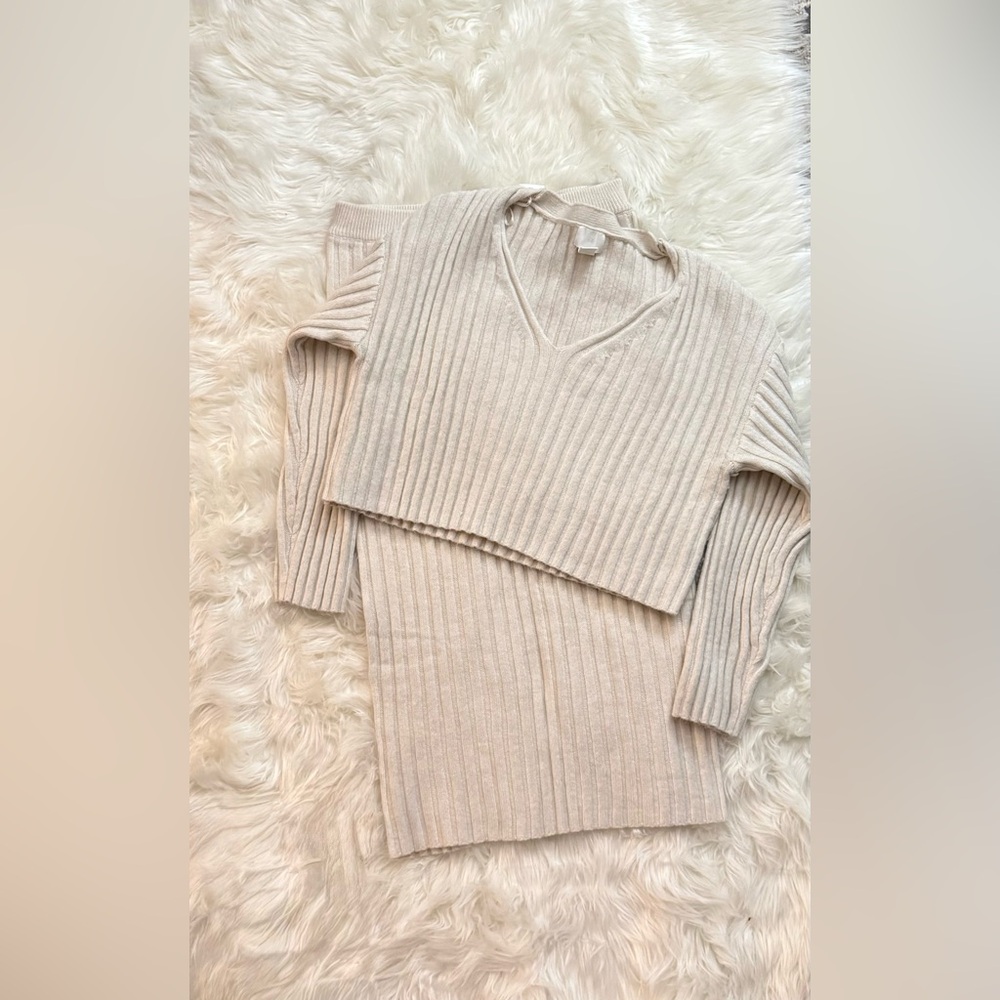 H&M Knit Set - Picture 2 of 2